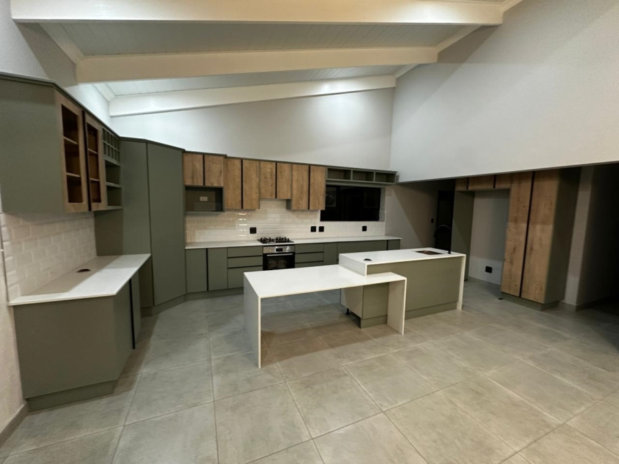 3 Bedroom Property for Sale in Dana Bay Western Cape